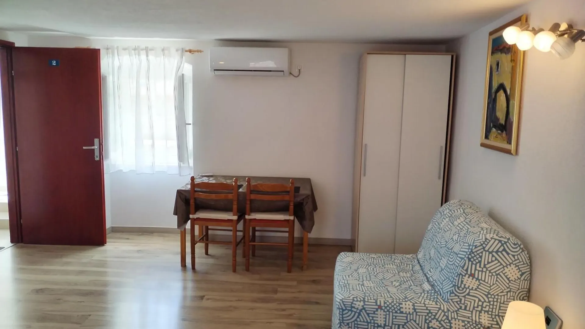 Apartments Nevija Valun