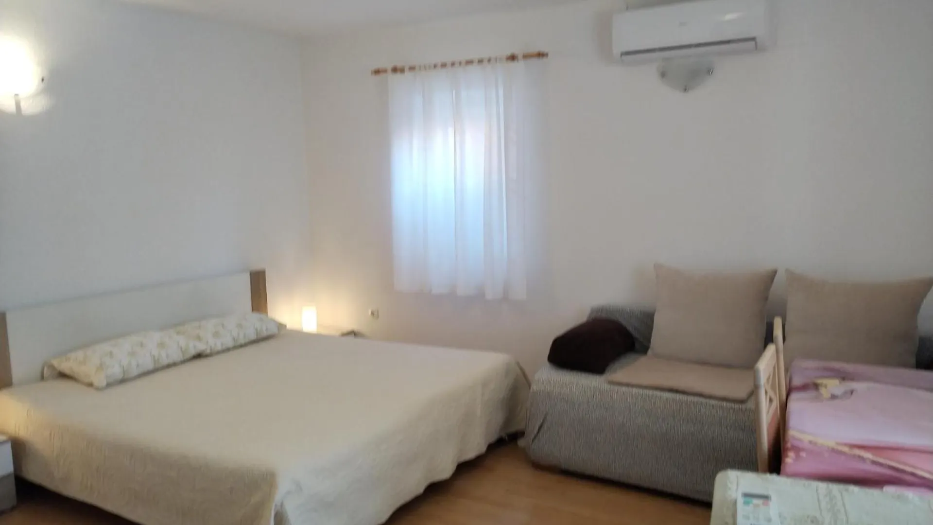 Apartments Nevija Valun